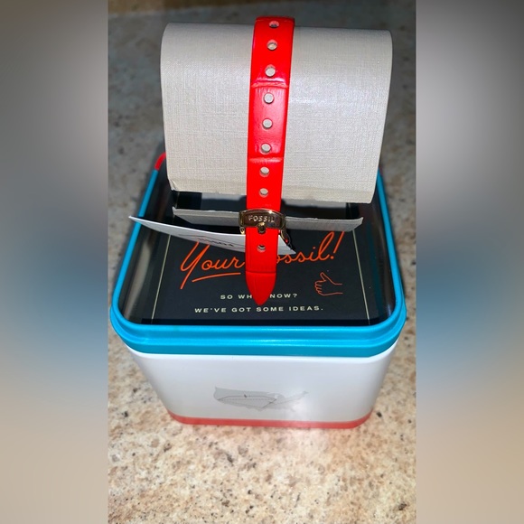 NWT Fossil Women Watch - Picture 2 of 9